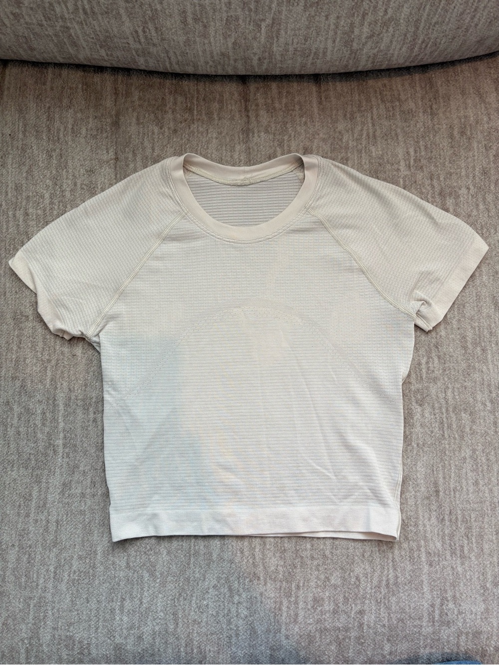 Lululemon Women's Cream Short Sleeve Ribbed Tee